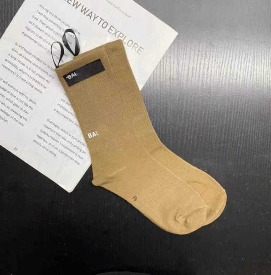 Sexy Socks 23SSS Designer Balencigas Stockings woman Paris cloth label printing letter heel rope high fashion socks sweat wicking fashion ribbon socks
Sexy Socks 23SSS Designer Balencigas Stockings woman Paris cloth label printing letter heel rope high fashion socks sweat wicking fashion ribbon socks