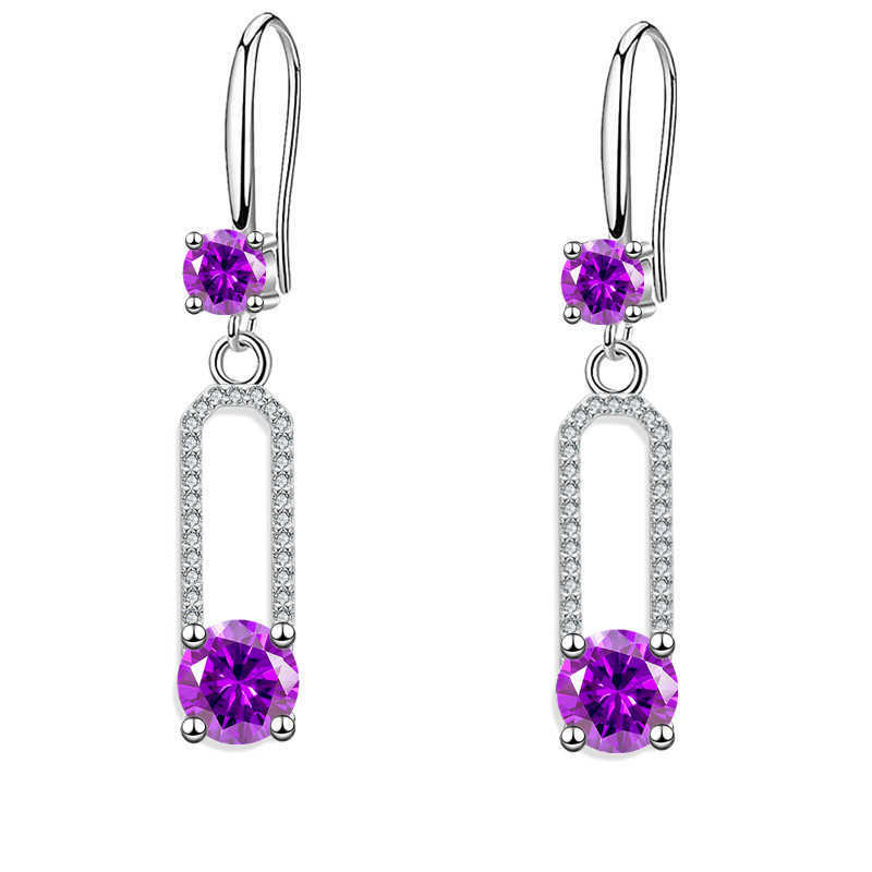 Earing 2023 new palace rectangular women's zircon simple temperament versatile white earrings
Earing 2023 new palace rectangular women's zircon simple temperament versatile white earrings