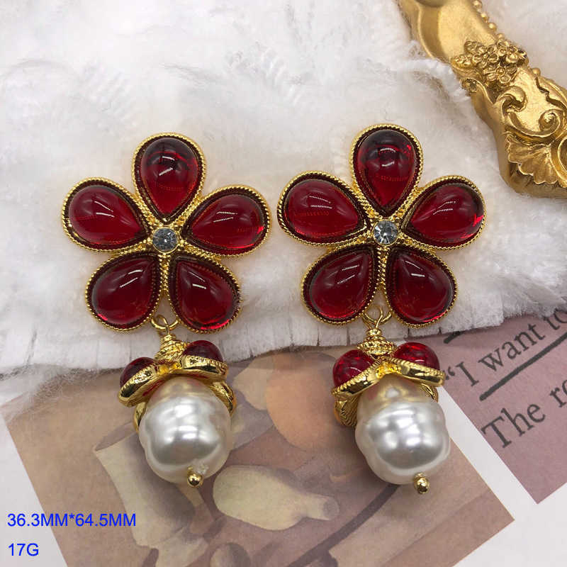 Earings 2023 Winter New Earrings Elegant Fashion Colorful Flowers Baroque Pearl Silver Needle Earnail Earclip
Earings 2023 Winter New Earrings Elegant Fashion Colorful Flowers Baroque Pearl Silver Needle Earnail Earclip