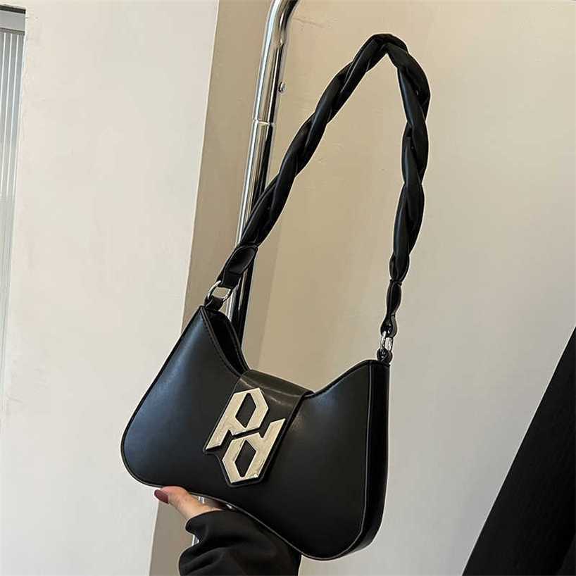 handbag 2023 Fashion women's bag leather quality handbag fashionable French minority underarm and versatile single shoulder messenger Bag, Black11
handbag 2023 Fashion women's bag leather quality handbag fashionable French minority underarm and versatile single shoulder messenger Bag, Black11