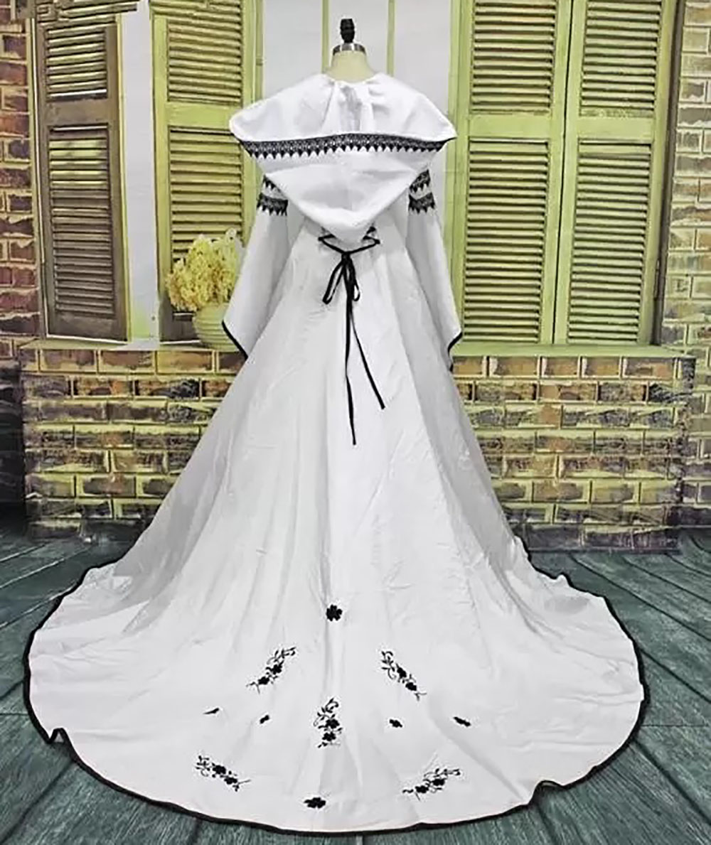 White Wedding Dresses Ivory Bridal Gowns A Line Cloak Bateau Long Sleeve Sweep Train Satin Black Embroidery Lace Up New Custom Plus Size Wed Dresses W