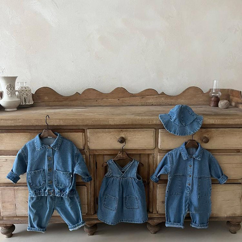 Rompers Korean Style Autumn Clothes Baby Girl Boy Romper Turn-down Collar Long Sleeves Denim Blue Jumpsuit born Clothes E4580 230311