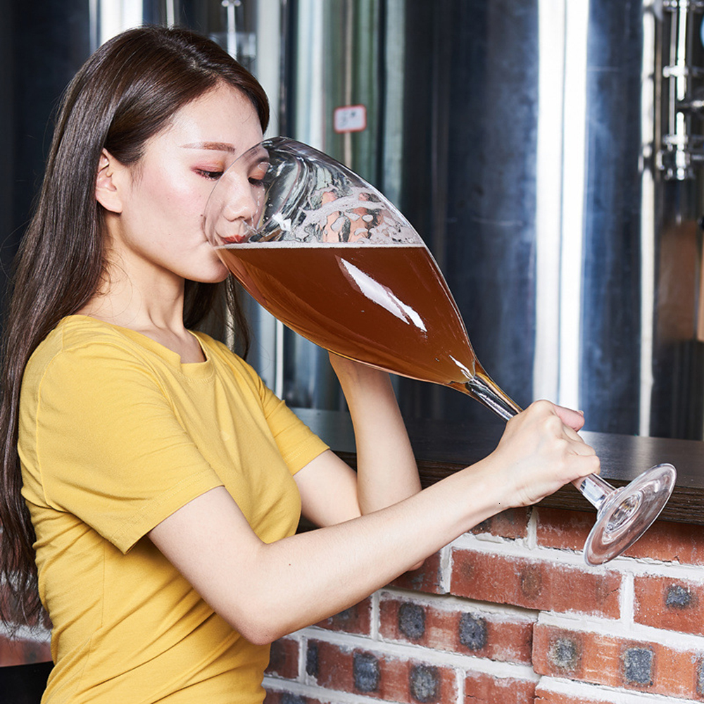 Tumblers Giant Wine Glass Creative Stemware Huge Oversized Goblet Multifunction Champagne Glasses Beer Mug Red 230310, Medium 2000ml
Tumblers Giant Wine Glass Creative Stemware Huge Oversized Goblet Multifunction Champagne Glasses Beer Mug Red 230310, Medium 2000ml