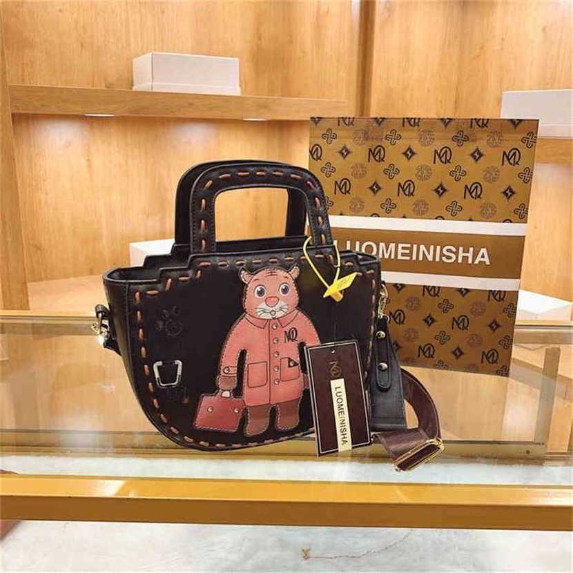 handbag 2023 Fashion women's bag leather quality Handbag Small and old flower women's vegetable basket messenger Bag, White7
handbag 2023 Fashion women's bag leather quality Handbag Small and old flower women's vegetable basket messenger Bag, White7