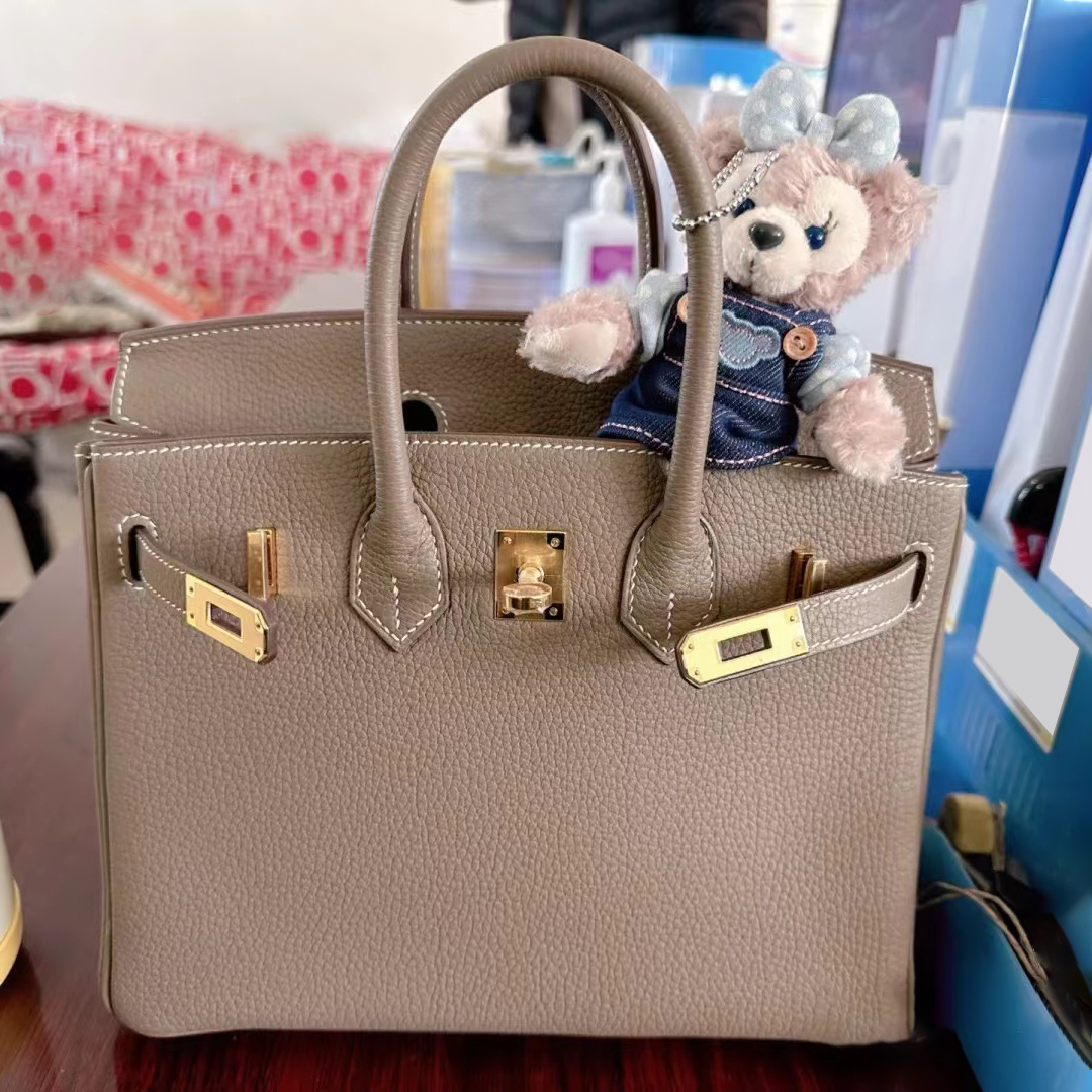 Advanced quality Designers Birkin bag Women's pochette Luxurys birkinbags mans mylon herne Clutch Bags tote luggage crossbody handbag Genuine Leather Shoulder Bag, Orange
Advanced quality Designers Birkin bag Women's pochette Luxurys birkinbags mans mylon herne Clutch Bags tote luggage crossbody handbag Genuine Leather Shoulder Bag, Orange