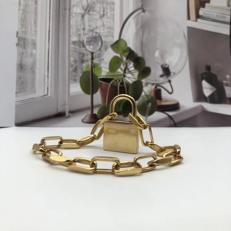 2023ss Pendant Necklaces Bracelet Stainless Steel Classic Simple Geometric Crystal Rhinestone Necklace Women Wedding Jewelry Accessories
2023ss Pendant Necklaces Bracelet Stainless Steel Classic Simple Geometric Crystal Rhinestone Necklace Women Wedding Jewelry Accessories