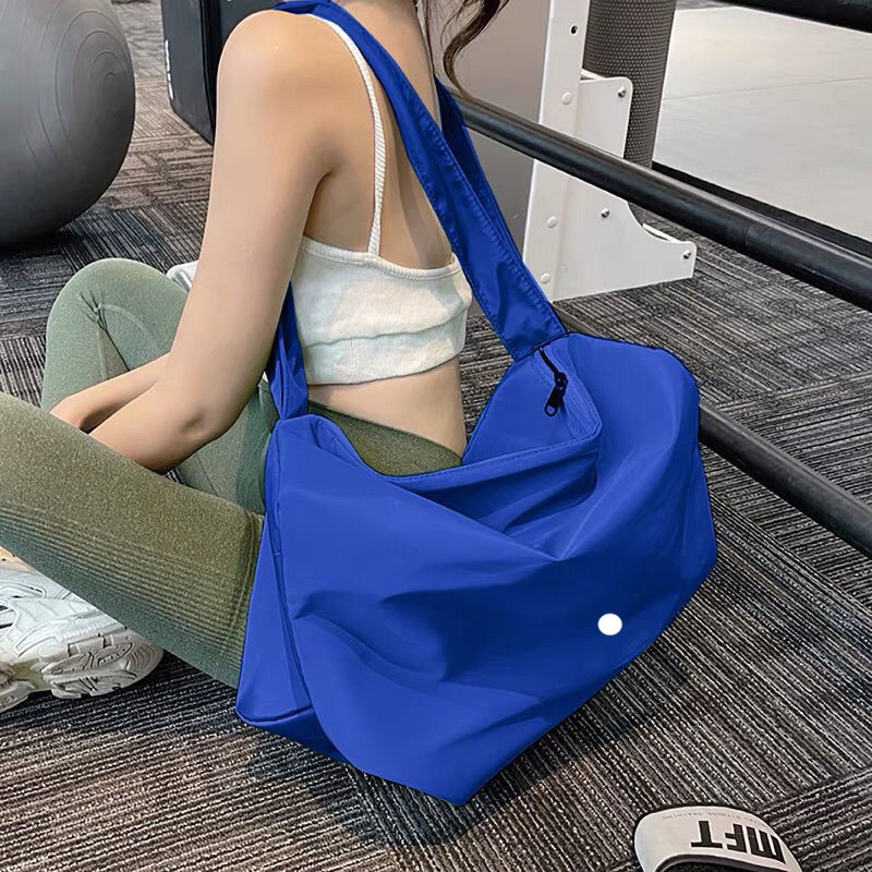 Lu Nylon Single Shoulder Messenger Bag Yoga Handbag Gym Fitness Travel Outdoor Sports Bags Shoulder Bags 4 Colors Large Capacity Waterproof LL267, Blue
Lu Nylon Single Shoulder Messenger Bag Yoga Handbag Gym Fitness Travel Outdoor Sports Bags Shoulder Bags 4 Colors Large Capacity Waterproof LL267, Blue