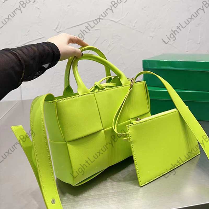 Beach Tote Designer 2 PICS Bags Luxury Shoulder Totes Large Capacity Fashion Handbag Wallets For Women Classic Female Shopping Purses 230311, Fluorescent green
Beach Tote Designer 2 PICS Bags Luxury Shoulder Totes Large Capacity Fashion Handbag Wallets For Women Classic Female Shopping Purses 230311, Fluorescent green