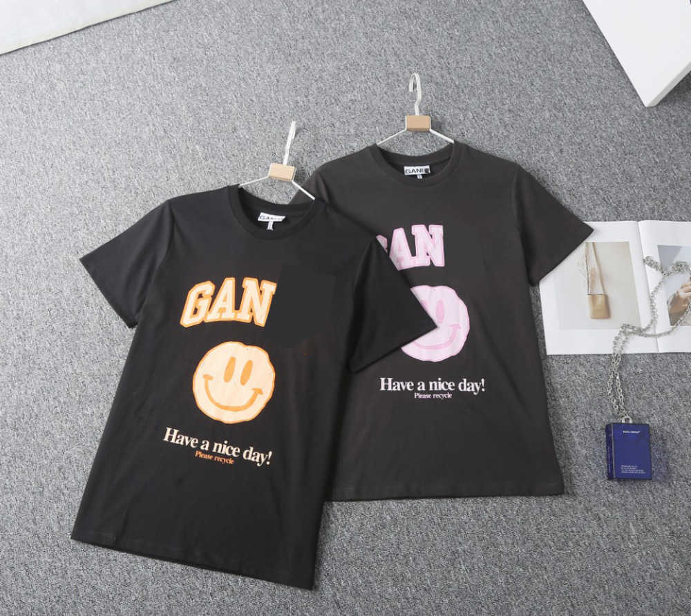 Ganni Women Designer T shirt Fashion Tops Classic Smiling Face Printed Round Neck Short-sleeved Tees, Black
Ganni Women Designer T shirt Fashion Tops Classic Smiling Face Printed Round Neck Short-sleeved Tees, Black