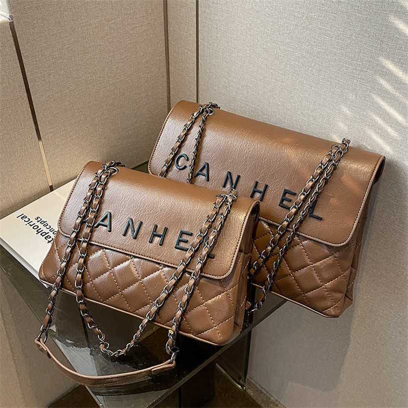 handbag 2023 Fashion women's bag leather quality handbag fashionable shoulder Large capacity chain rhombus large fashion simple one-shoulder messenger Bag, Black large size
handbag 2023 Fashion women's bag leather quality handbag fashionable shoulder Large capacity chain rhombus large fashion simple one-shoulder messenger Bag, Black large size