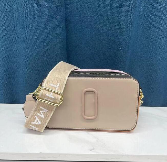 Designer Fashion bag Ladie Handbag Famous totes Marc Jocobs Snapshot Camera Small Crossbody purse Women Shoulder Bags Messenger cross body M0031, Black
Designer Fashion bag Ladie Handbag Famous totes Marc Jocobs Snapshot Camera Small Crossbody purse Women Shoulder Bags Messenger cross body M0031, Black