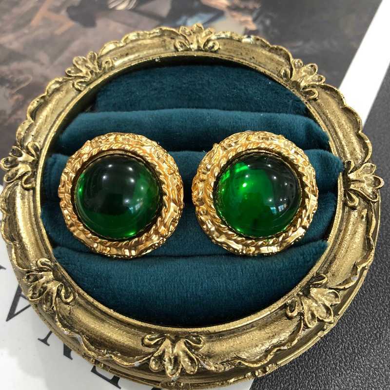 Eearings Palace electroplated genuine gold medieval red large colored glaze heavy industrial light luxury green silver needle earrings ear clip linkA
Eearings Palace electroplated genuine gold medieval red large colored glaze heavy industrial light luxury green silver needle earrings ear clip linkA