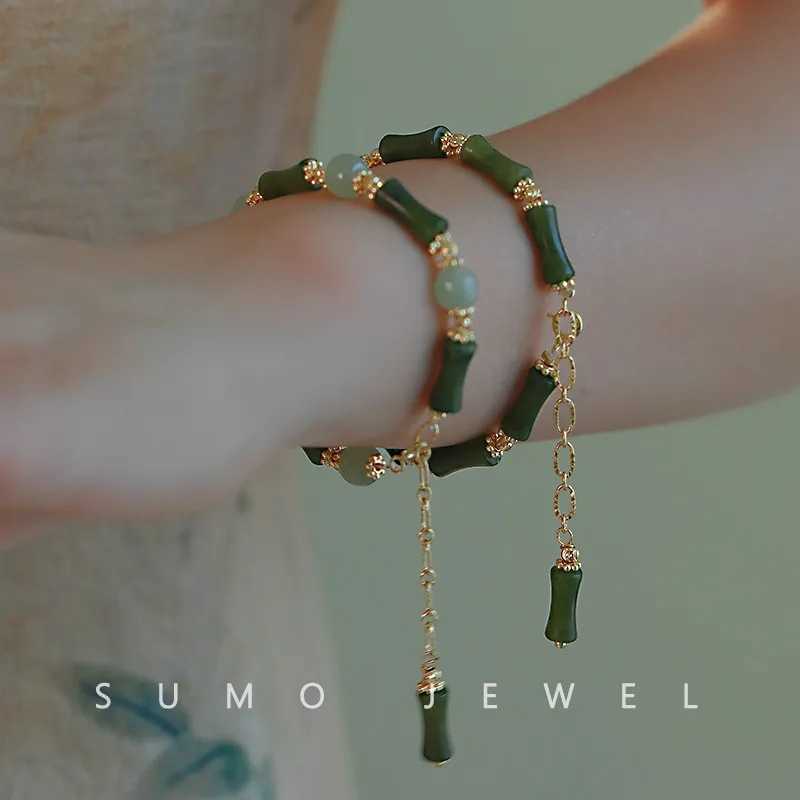 Bracelets Natural Olive and Jade Bamboo Festival Bracelet for New Chinese China-Chic Women
Bracelets Natural Olive and Jade Bamboo Festival Bracelet for New Chinese China-Chic Women