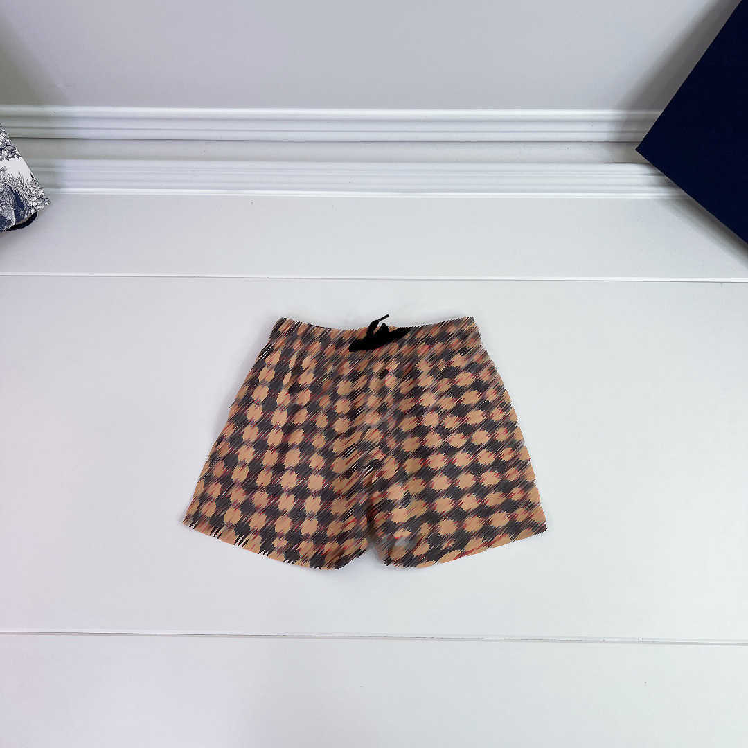 23ss designer brand kids BBR swimsuit the latest shorts boys Beach pants Swimming trunks kids swimsuit High quality kids clothing
23ss designer brand kids BBR swimsuit the latest shorts boys Beach pants Swimming trunks kids swimsuit High quality kids clothing
