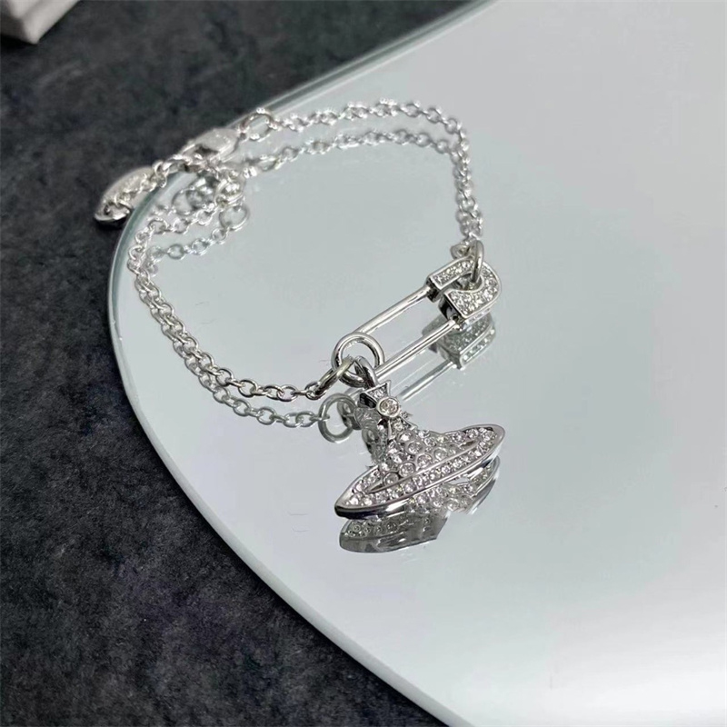 Pearl Necklace Women Designer Design Saturn Beaded Pendant Ladies Diamond Pin Necklaces High Quality Pearles Necklace Wedding Party Gift
Pearl Necklace Women Designer Design Saturn Beaded Pendant Ladies Diamond Pin Necklaces High Quality Pearles Necklace Wedding Party Gift