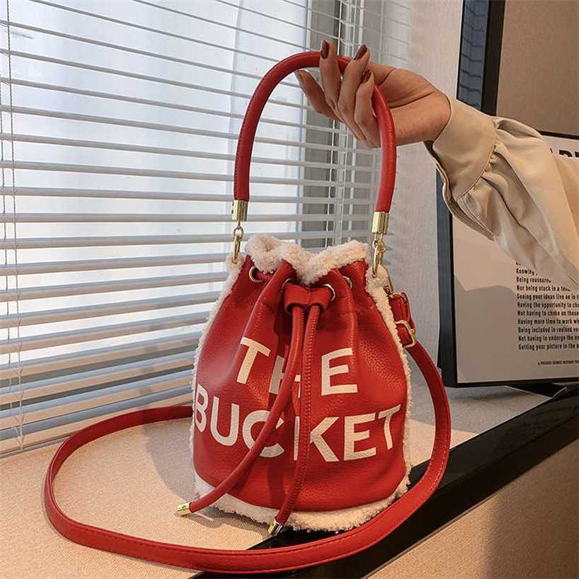 handbag 2023 Fashion women's bag leather quality handbag fashionable shoulder The Handheld Litchi Pattern One Shoulder Crossbody Fashion Letter Plush Bucket Bag, Khaki11
handbag 2023 Fashion women's bag leather quality handbag fashionable shoulder The Handheld Litchi Pattern One Shoulder Crossbody Fashion Letter Plush Bucket Bag, Khaki11