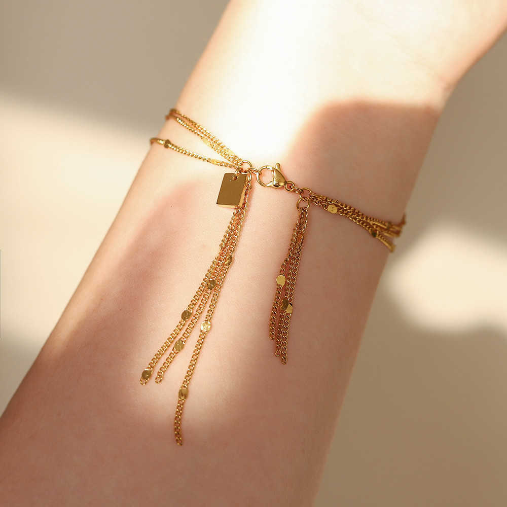 Bracelets Luxury Lake Light Water Shadow Handmade Multi-layer Tassels Shiny 18K Gold Package Versatile Exquisite Daily Bracelet Female
Bracelets Luxury Lake Light Water Shadow Handmade Multi-layer Tassels Shiny 18K Gold Package Versatile Exquisite Daily Bracelet Female