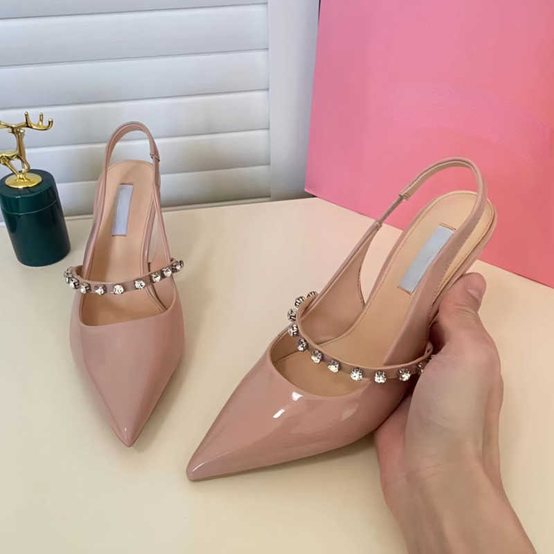 Miu Pointed Rhinestone Sandals Dress Shoes 2022 Summer Nude Thin Heel Patent Leather French Fairy Style High Heels Single Shoes 6.5cm, Black patent leather
Miu Pointed Rhinestone Sandals Dress Shoes 2022 Summer Nude Thin Heel Patent Leather French Fairy Style High Heels Single Shoes 6.5cm, Black patent leather