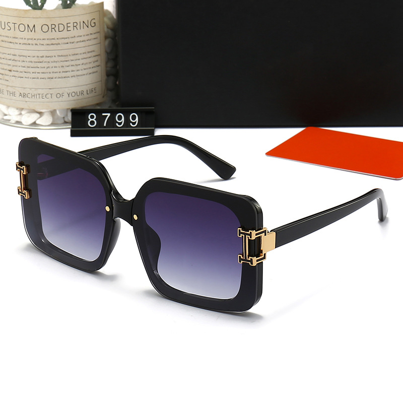 H Designer Sunglasses Fashion Luxury Sunglasses For Women Men Vintage Full Frame Driving Beach Shading UV Protection Glasses Gift With Box
H Designer Sunglasses Fashion Luxury Sunglasses For Women Men Vintage Full Frame Driving Beach Shading UV Protection Glasses Gift With Box