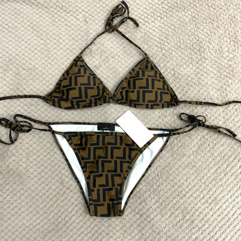 Designer Swimwear Bikini Top 2023 Summer Bikini Swimsuit Luxury Gradient Sexy Embroidery Bikini Set Brand Letters Swimwears Designer Metal Chain High Quality Ladi, Fd31
Designer Swimwear Bikini Top 2023 Summer Bikini Swimsuit Luxury Gradient Sexy Embroidery Bikini Set Brand Letters Swimwears Designer Metal Chain High Quality Ladi, Fd31