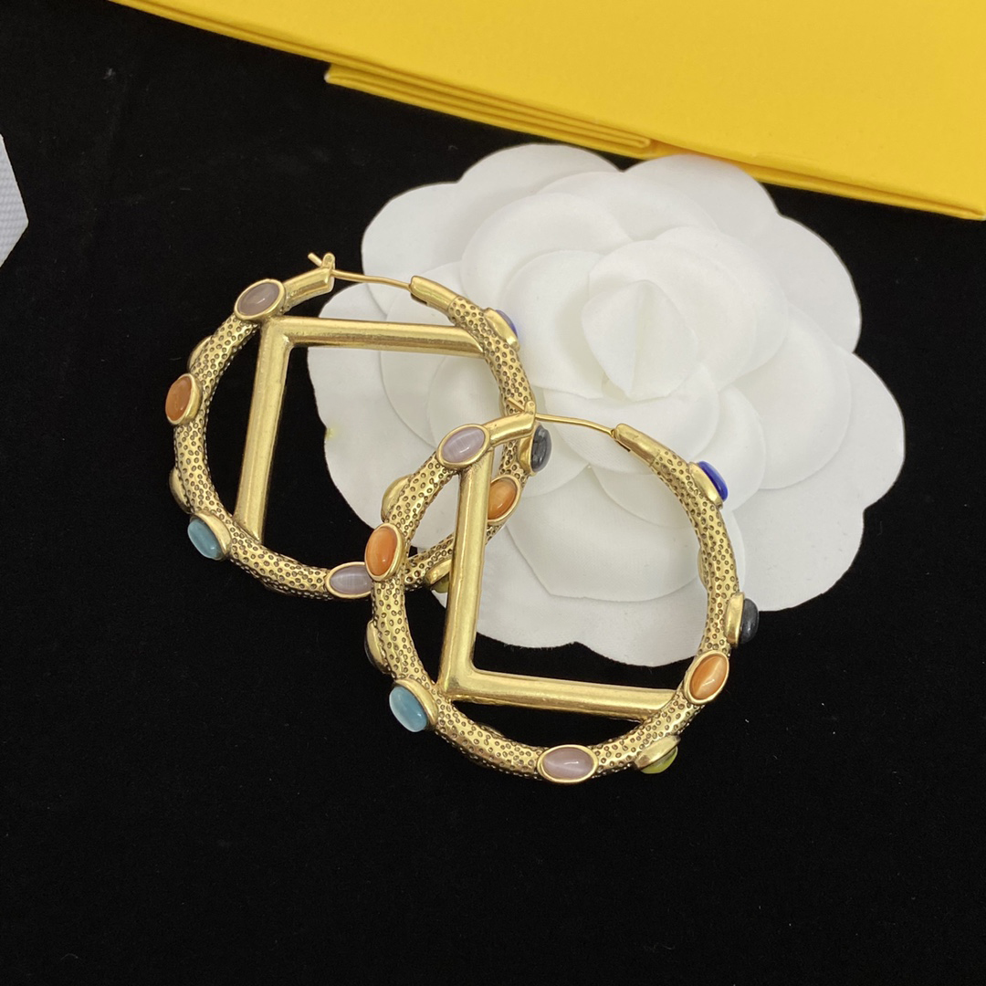 Designer Hoop Earrings For Womens Gold Earring Luxury Jewelry Woman Coloured Diamonds Earing Stud Dangle Fashion Hoops Earrings F 2303112D
Designer Hoop Earrings For Womens Gold Earring Luxury Jewelry Woman Coloured Diamonds Earing Stud Dangle Fashion Hoops Earrings F 2303112D