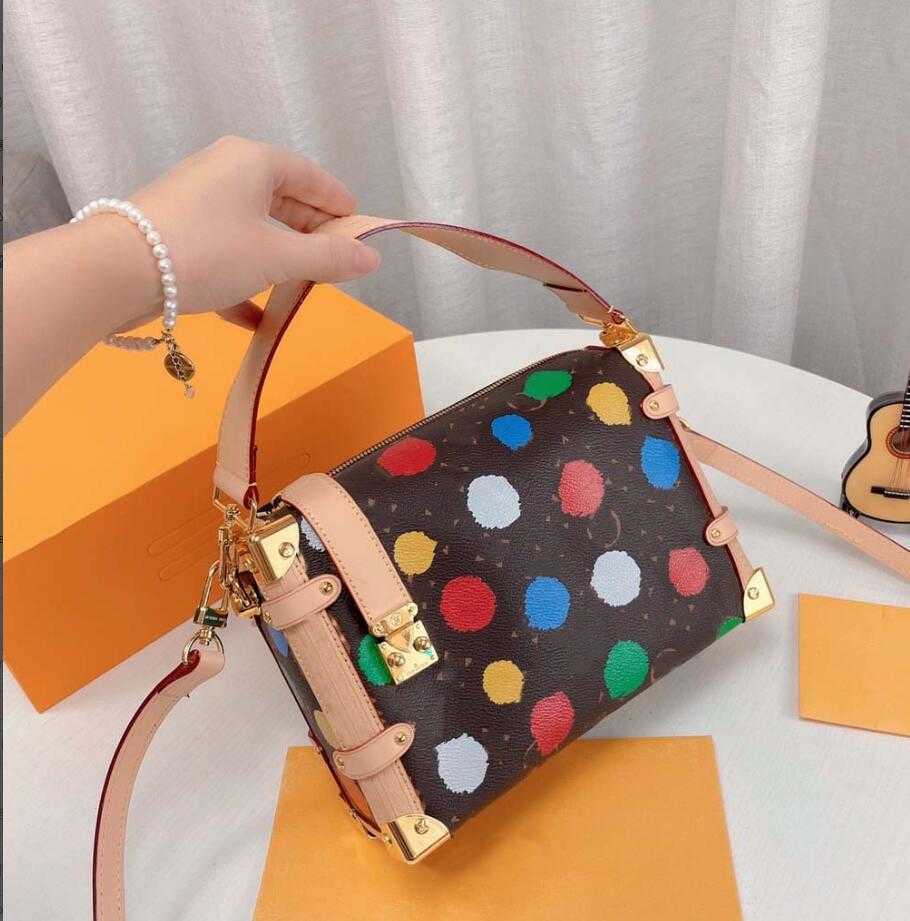 Side Trunk Designer Handbag Cruise Spring SS PM bags Nicolas Ghesquiere YK Petite Malle handbag Monograms S-lock square Women shoulder Cross body Purse M21460 M21741, Make up the difference
Side Trunk Designer Handbag Cruise Spring SS PM bags Nicolas Ghesquiere YK Petite Malle handbag Monograms S-lock square Women shoulder Cross body Purse M21460 M21741, Make up the difference