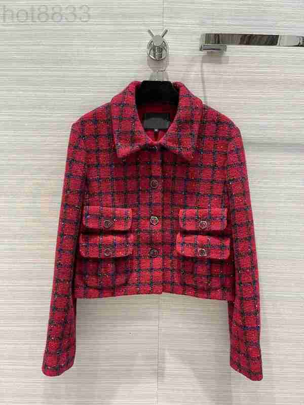 Women' Jackets Designer Milan Runway 2022 New Autumn Winter Lapel Neck Long Sleeve Coats Brand Same Style Outerwear 3ZBL, Red
Women' Jackets Designer Milan Runway 2022 New Autumn Winter Lapel Neck Long Sleeve Coats Brand Same Style Outerwear 3ZBL, Red