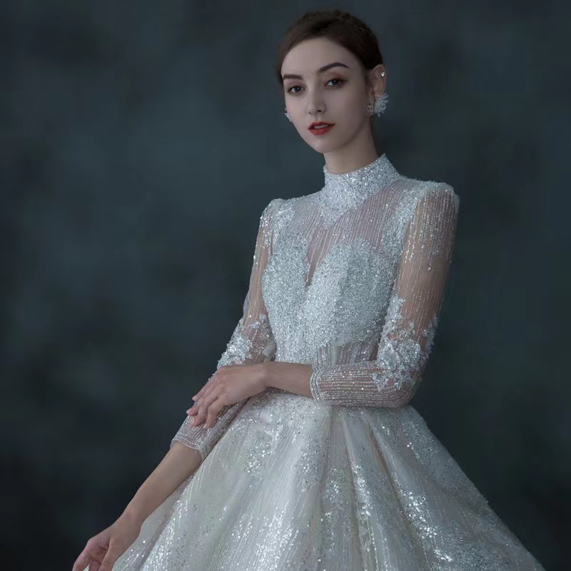 African Dubai A-Line Wedding Dresses Sheer Crew Neck Lace Appliques Beaded Vestios De Novia Elegant Long Sleeves Bridal Gowns with Buttons Plus Size w