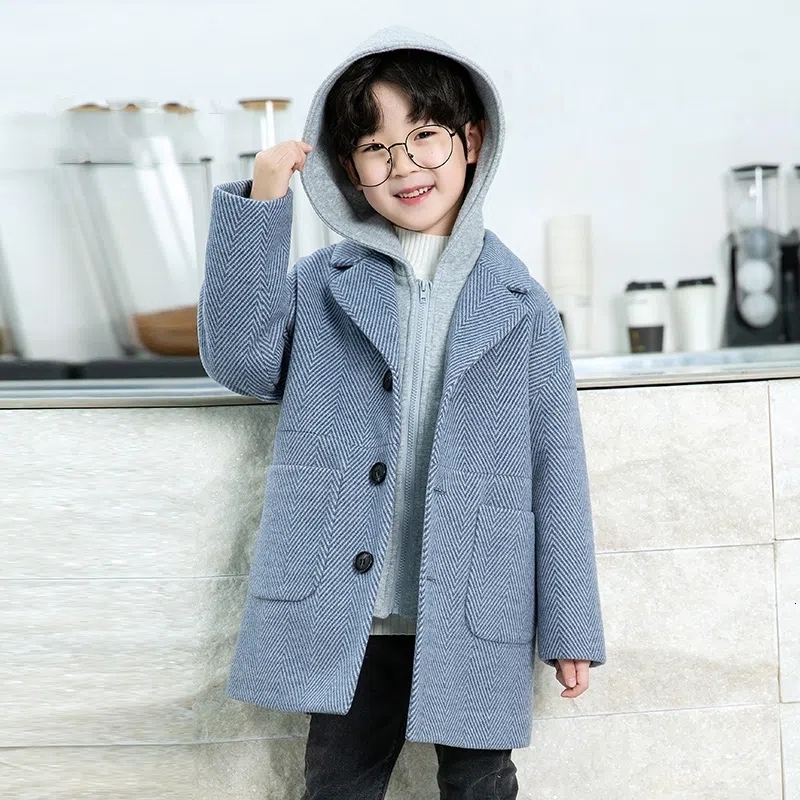 Coat Boys' Coats Autumn And Winter MediumThick Foreign Style Children's Polyester SingleBreasted Quilted Hooded Khaki Blue 230311
Coat Boys' Coats Autumn And Winter MediumThick Foreign Style Children's Polyester SingleBreasted Quilted Hooded Khaki Blue 230311