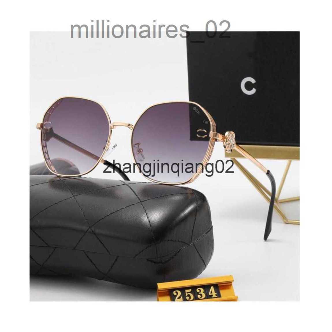 Designer Channel Sunglass Cycle Luxurious Fashion Sport Sunglasses Men Women Vintage Baseball New Camellia Casual Versatile Anti UV Glasses
Designer Channel Sunglass Cycle Luxurious Fashion Sport Sunglasses Men Women Vintage Baseball New Camellia Casual Versatile Anti UV Glasses