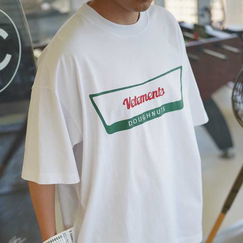 2022ss Vetements Fashion T-Shirt Men 1 1 Vetements Women Shirt Large Label Letter Oversized Tee VTM Streetwear Shirts 0312
2022ss Vetements Fashion T-Shirt Men 1 1 Vetements Women Shirt Large Label Letter Oversized Tee VTM Streetwear Shirts 0312