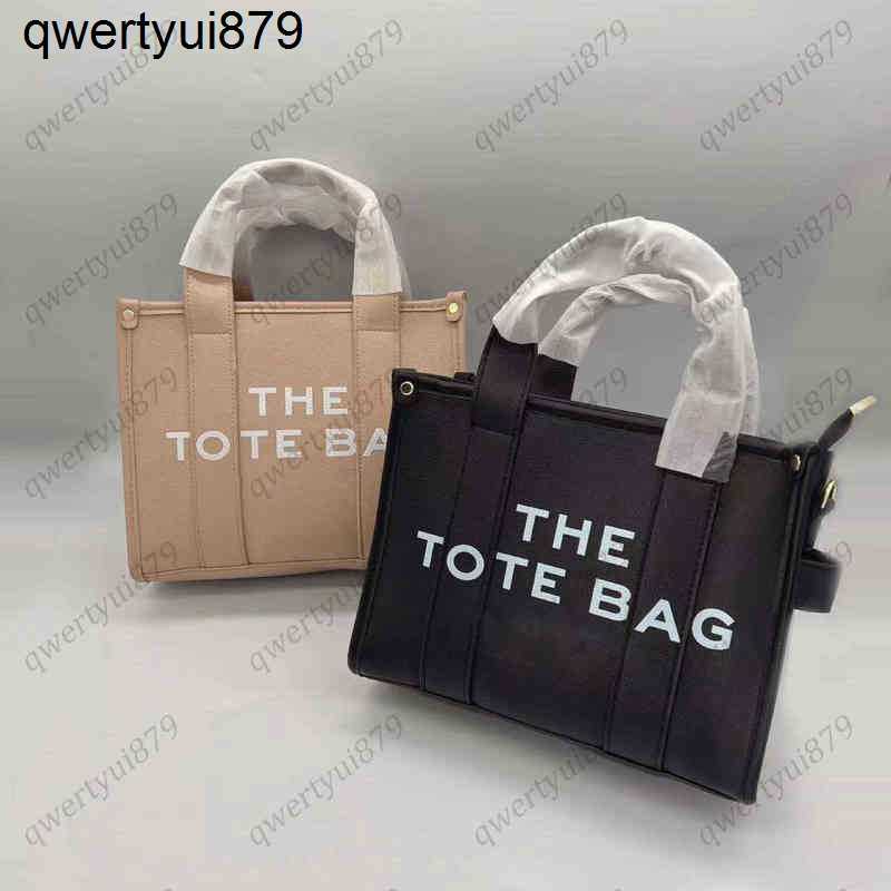 qwertyui879 Cross Body Designer Letter Large Handbags for Women PU Leather Shoulder Crossbody Bags Shopper Tote Female Fashion Business Top-Handle Bag 0312/23
qwertyui879 Cross Body Designer Letter Large Handbags for Women PU Leather Shoulder Crossbody Bags Shopper Tote Female Fashion Business Top-Handle Bag 0312/23
