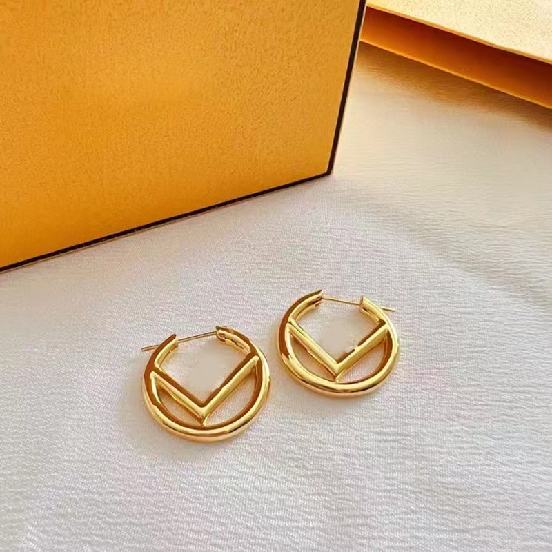 Women s senior gold earrings designer gold hoop earrings luxury brand letter design diamond earrings F earrings ladies party with Valentine s Day gifts
Women s senior gold earrings designer gold hoop earrings luxury brand letter design diamond earrings F earrings ladies party with Valentine s Day gifts