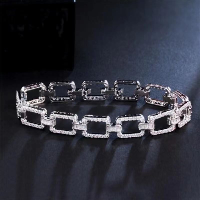Brand Luxury Jewelry Wedding Bracelet 18K White Gold Fill Pave Sapphire CZ Diamond Zircon Simple Fashion Party Women Chain Bangle For Lovers' Gift
Brand Luxury Jewelry Wedding Bracelet 18K White Gold Fill Pave Sapphire CZ Diamond Zircon Simple Fashion Party Women Chain Bangle For Lovers' Gift