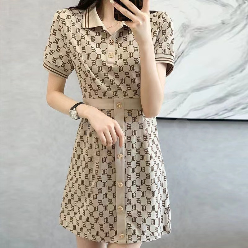 NEW Womens Summer Dress All Over Print button Loose Casual polo Women' dresses Fashion Letter Pattern Summer Short Sleeve dresses, 00
NEW Womens Summer Dress All Over Print button Loose Casual polo Women' dresses Fashion Letter Pattern Summer Short Sleeve dresses, 00