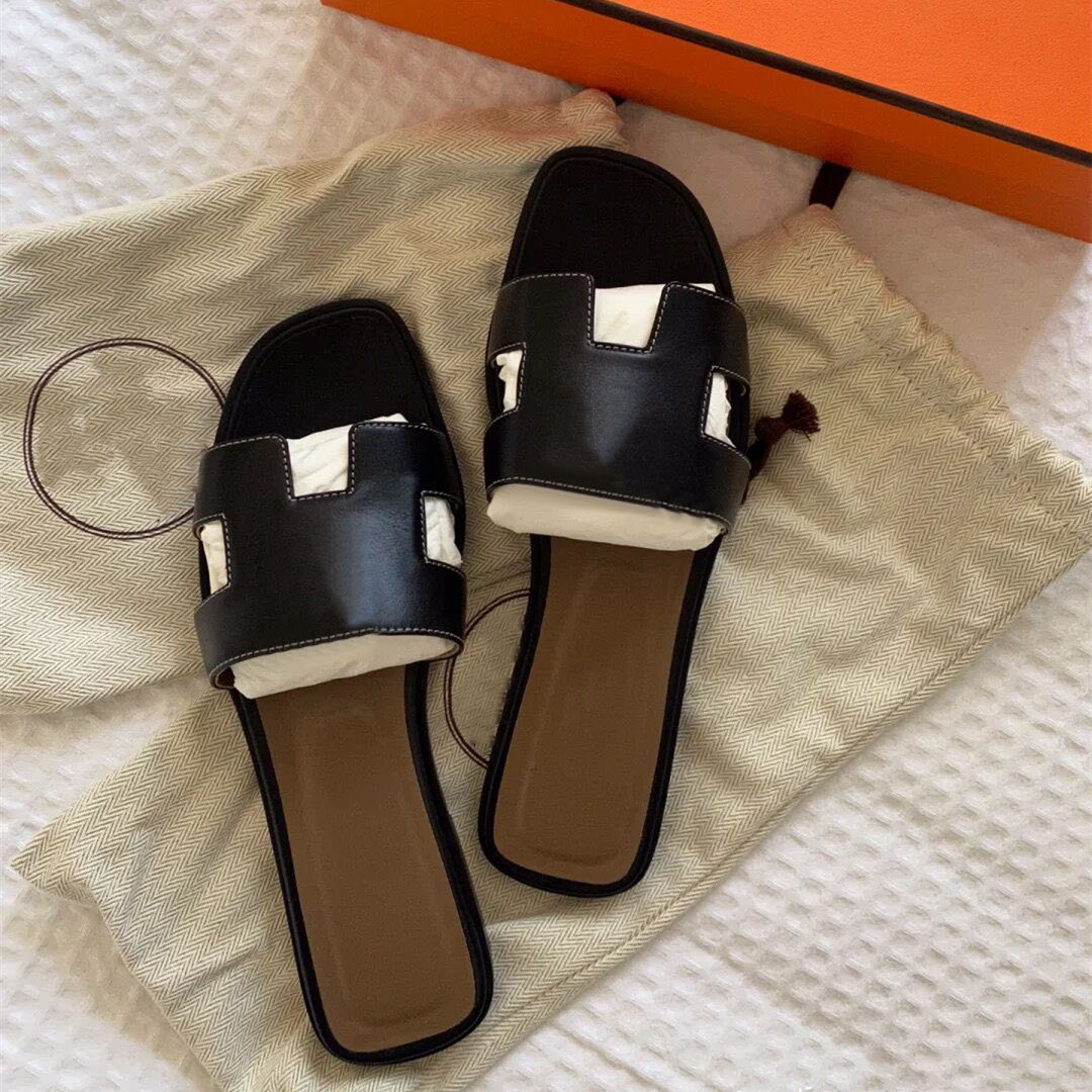 Women Slippers Classics H Flat Sandals 2023 Designer Slipper Slide Sandal Summer Luxury Brand Beach Casual Shoes Size 35-42 with Dust Bag, Green lichee pattern
Women Slippers Classics H Flat Sandals 2023 Designer Slipper Slide Sandal Summer Luxury Brand Beach Casual Shoes Size 35-42 with Dust Bag, Green lichee pattern