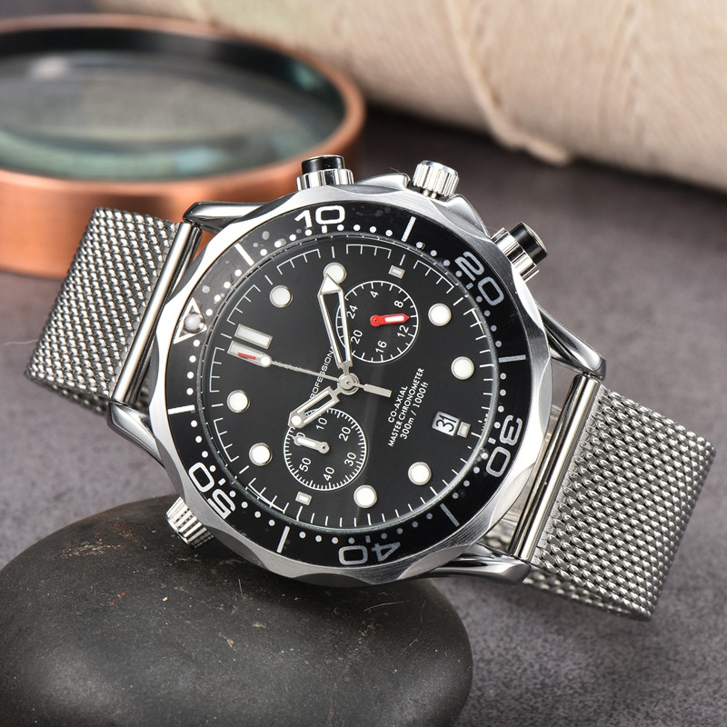 WristWatches for Men 2023 New Mens Watches Five stitches All dial work Quartz Watch OM Top Luxury Brand designer Chronograph clock Steel mesh Belt men fashion Type
WristWatches for Men 2023 New Mens Watches Five stitches All dial work Quartz Watch OM Top Luxury Brand designer Chronograph clock Steel mesh Belt men fashion Type