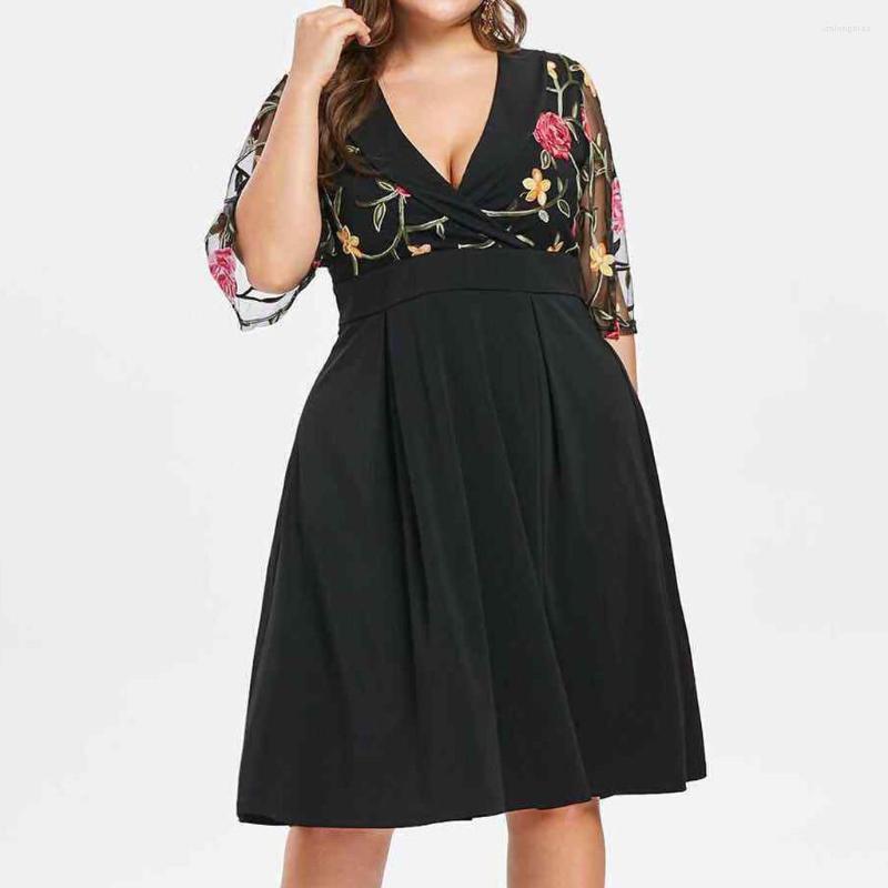 Plus Size Dresses Fashion Women Casual Floral Embroidery Half Sleeve Applique V-Neck Dress Elegant Loose Party Club Vestidos#35, Black
Plus Size Dresses Fashion Women Casual Floral Embroidery Half Sleeve Applique V-Neck Dress Elegant Loose Party Club Vestidos#35, Black