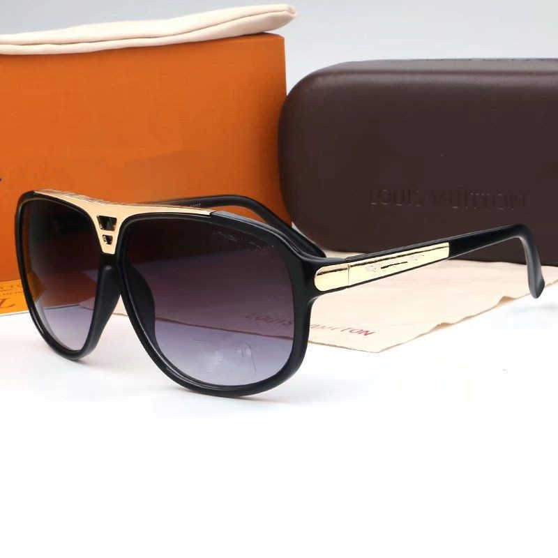 Designer's classic large frame foreign trade popular sunglasses male and female large face thin driving sunglasses luxury same sunglasses
Designer's classic large frame foreign trade popular sunglasses male and female large face thin driving sunglasses luxury same sunglasses