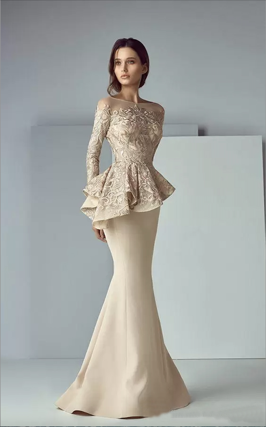 Dubai Arabic Champagne Lace Stain Peplum Mermaid Mother of the Bride Dresses Long Sheer Neck Long Sleeve Elegant Evening Formal Gowns