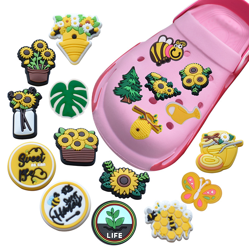 Anime charms wholesale childhood memories sun flower bee nature jam funny gift cartoon charms shoe accessories pvc decoration buckle soft rubber clog charms, Equally mixed colors
Anime charms wholesale childhood memories sun flower bee nature jam funny gift cartoon charms shoe accessories pvc decoration buckle soft rubber clog charms, Equally mixed colors