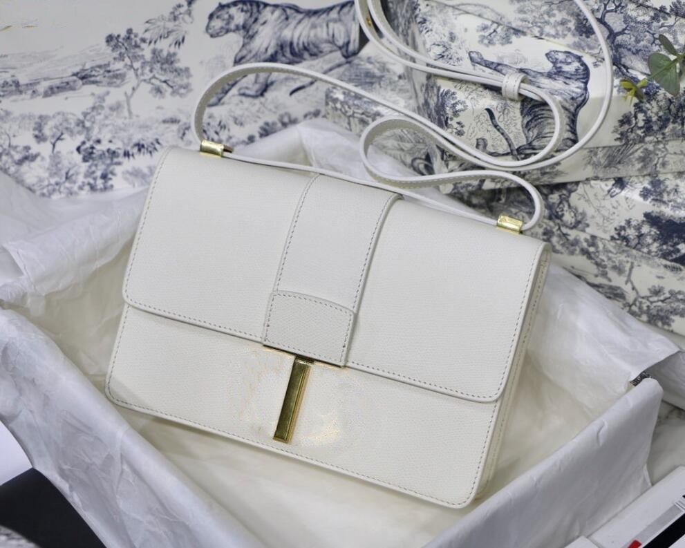 fashion brand tote handbags luxury business dress bag designer handbag flower design high qualit #6600
fashion brand tote handbags luxury business dress bag designer handbag flower design high qualit #6600