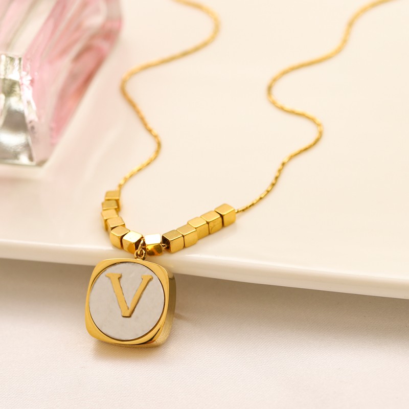 designer necklace heart love clover necklaces women tennis chain diamond mens saturn stainless steel gold chains plear cuban link channel jewelry ice out chain gift
designer necklace heart love clover necklaces women tennis chain diamond mens saturn stainless steel gold chains plear cuban link channel jewelry ice out chain gift