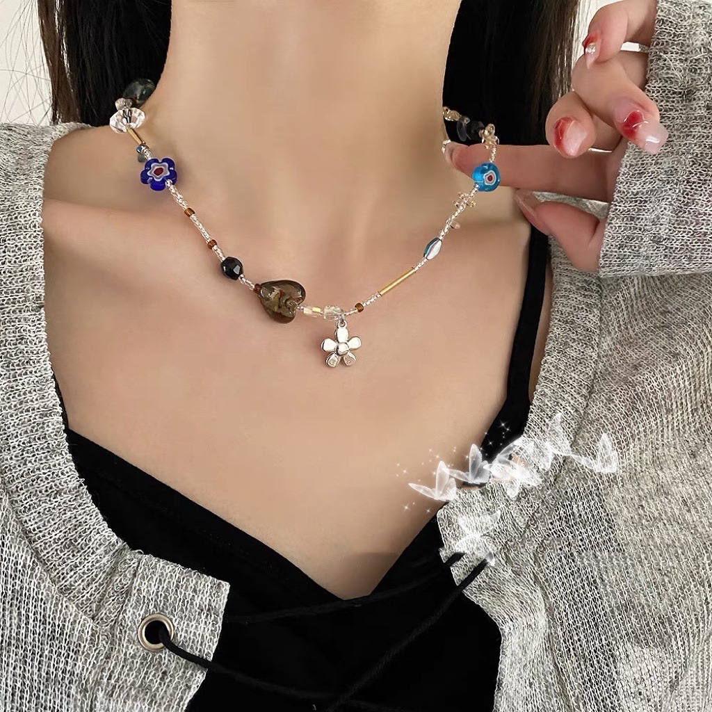 AFSHOR Trendy Colorful Crystal Love Heart Beads Necklace Women Ethnic Colour Glaze Daisy Flower Necklace For Women Jewelry
AFSHOR Trendy Colorful Crystal Love Heart Beads Necklace Women Ethnic Colour Glaze Daisy Flower Necklace For Women Jewelry