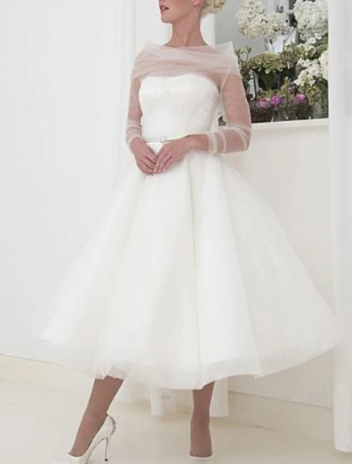 Elegant A-Line Wedding Dress 2023 Little White Tea Length Long Sleeve Bateau Neck Tulle Tulle Bride Gowns Vestidos De Noiva Boho