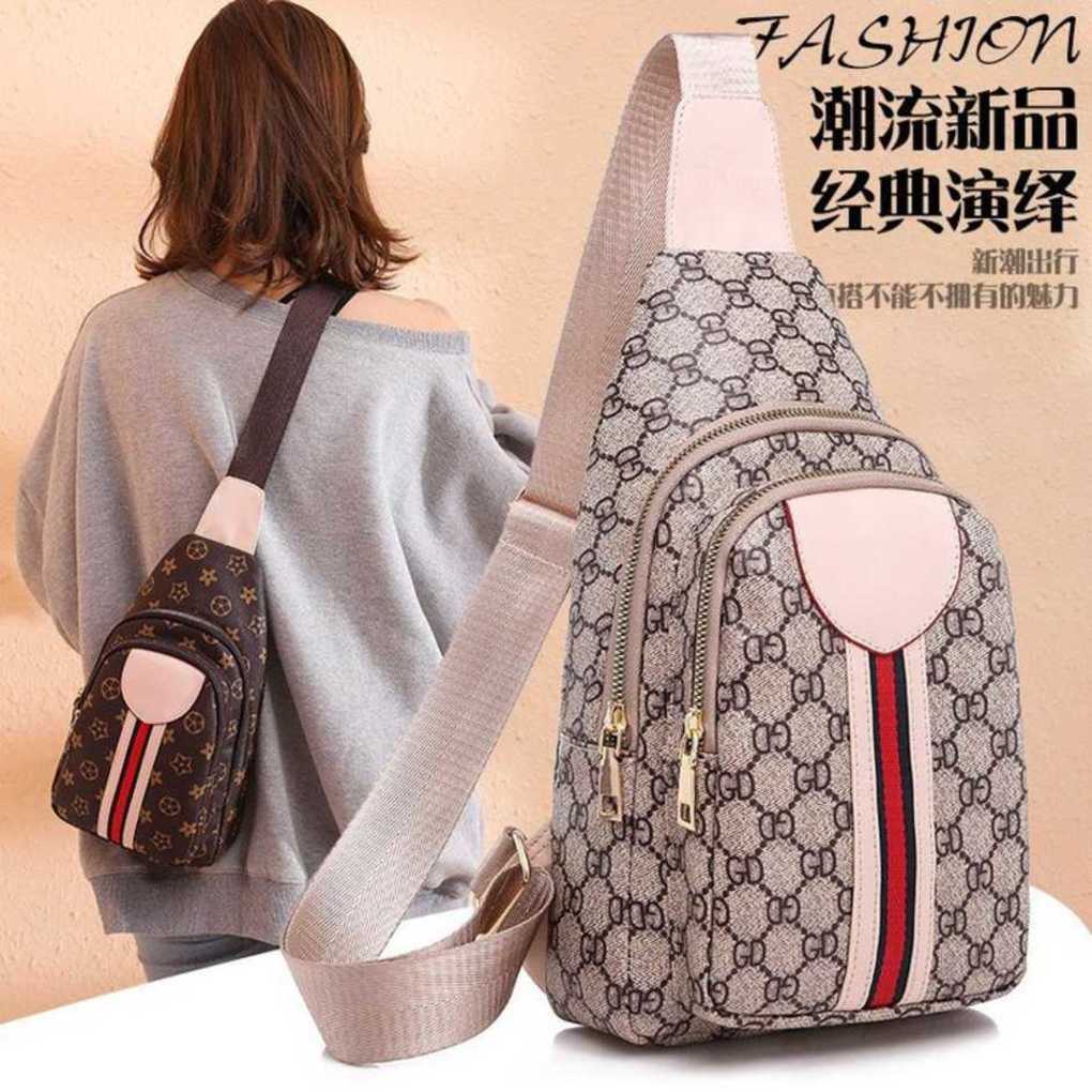 European and American designer fashion bag Women's Tidy Crossbody Casual Versatile Shoulder Personality Old Flower Chest BagHigh
European and American designer fashion bag Women's Tidy Crossbody Casual Versatile Shoulder Personality Old Flower Chest BagHigh