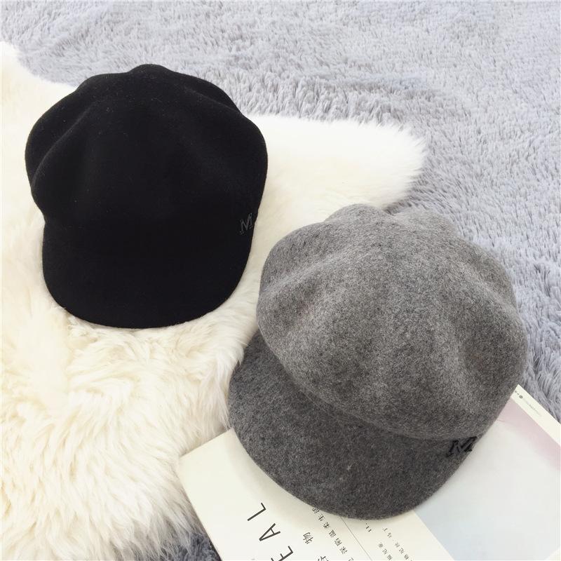 Visors European And American Autumn Winter Woolen Octagonal Cap Lady Temperament Black Knight Equestrian Hat Warm Peaked CapVisors
Visors European And American Autumn Winter Woolen Octagonal Cap Lady Temperament Black Knight Equestrian Hat Warm Peaked CapVisors