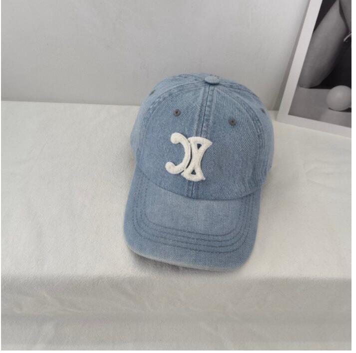 Designer Ball Caps Versatile Sports Hat Fashion Hats Cool Classic Baseball Cap for Man Woman Popular 13 Color Good Quality
Designer Ball Caps Versatile Sports Hat Fashion Hats Cool Classic Baseball Cap for Man Woman Popular 13 Color Good Quality