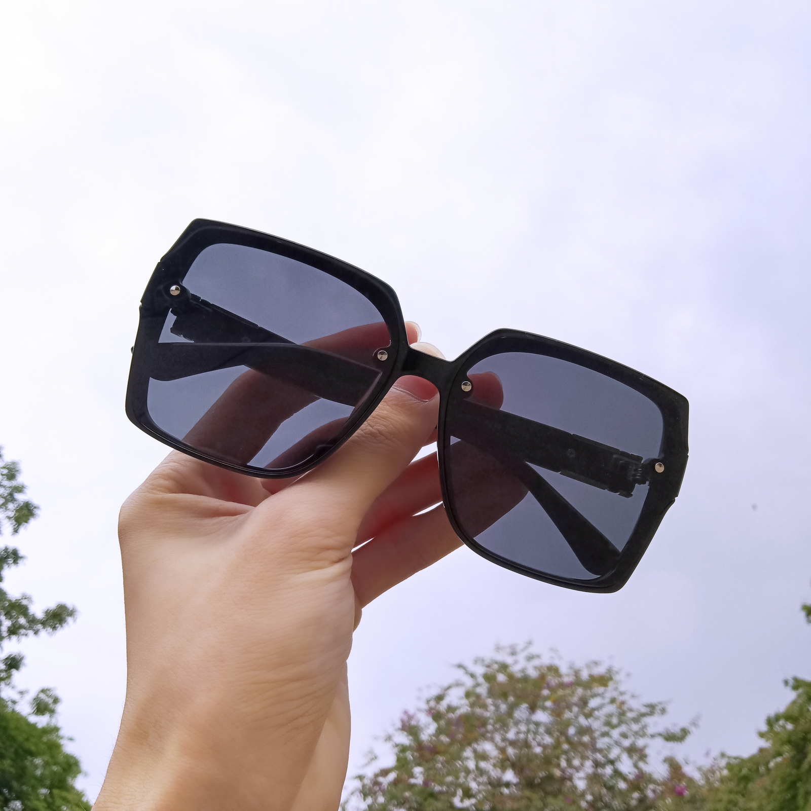 sunglasses for men women Fashion women's sunglasses polarized reflective style designed high-quality polarized reflectors to effectively reduce harsh light 2816-4
sunglasses for men women Fashion women's sunglasses polarized reflective style designed high-quality polarized reflectors to effectively reduce harsh light 2816-4