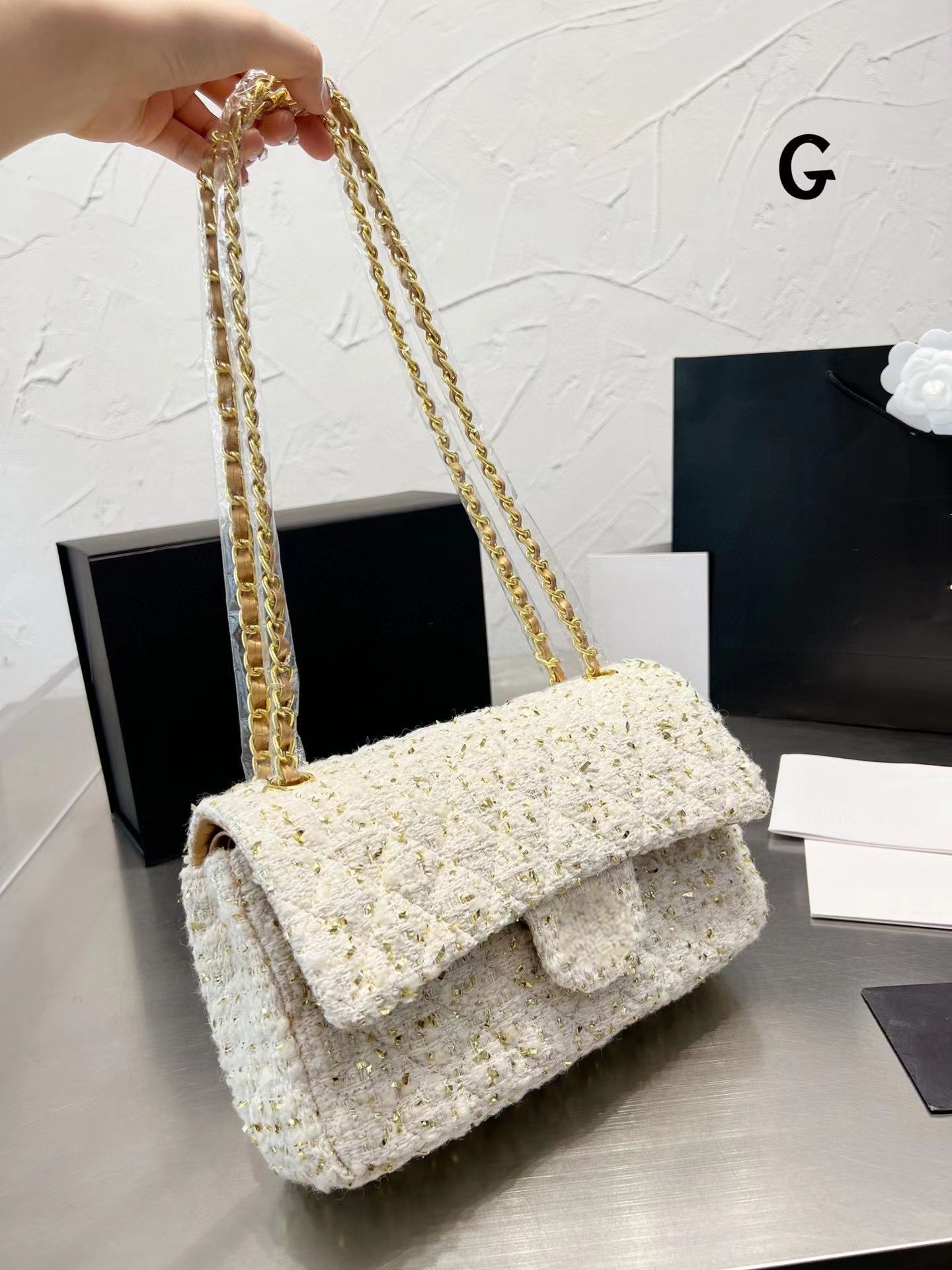 Autumn Tweed Fashion Classic Double Flap Bags Matelasse Chain Cross Body Shoulder Famous Luxury Classic Designer Quilted Purse Women Handbag
Autumn Tweed Fashion Classic Double Flap Bags Matelasse Chain Cross Body Shoulder Famous Luxury Classic Designer Quilted Purse Women Handbag